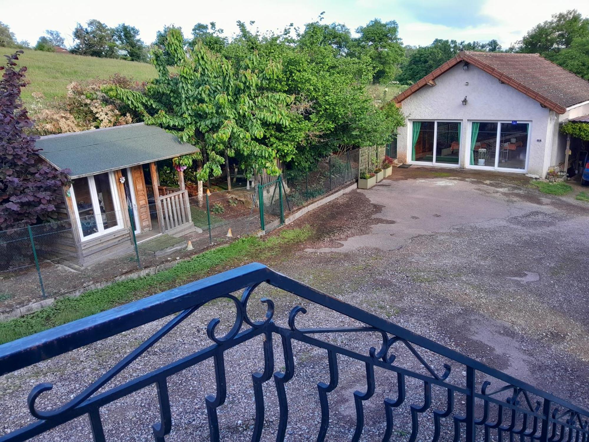 Chambres D Hotes Au P'Tit Bonheur Campagnard Jarnosse Extérieur photo